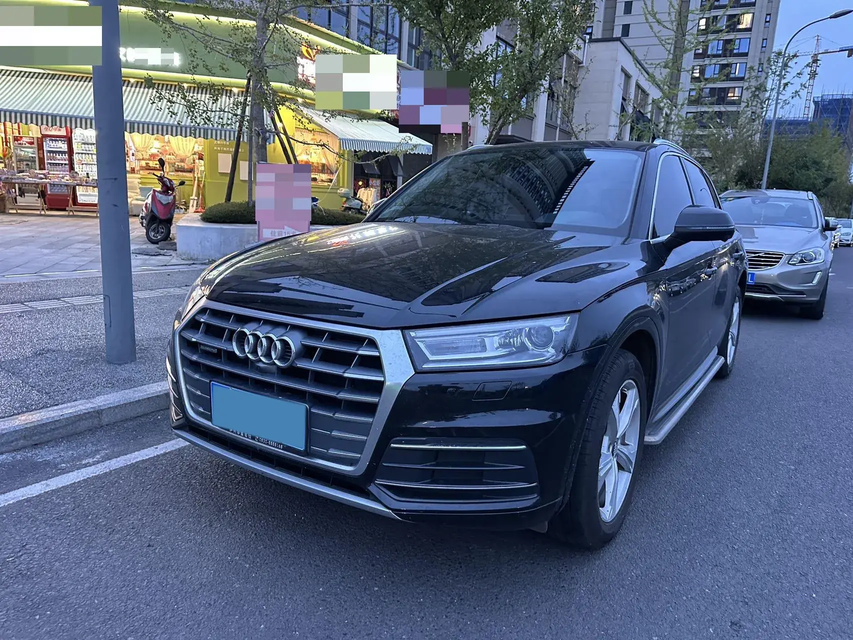2020 AUDI Q5L view 1