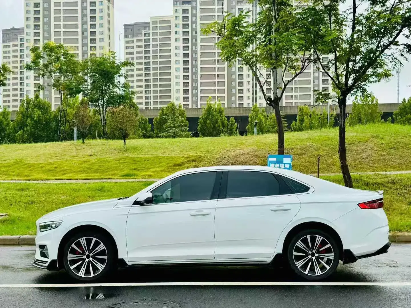 2025 GEELY PREFACE thumbnail 2