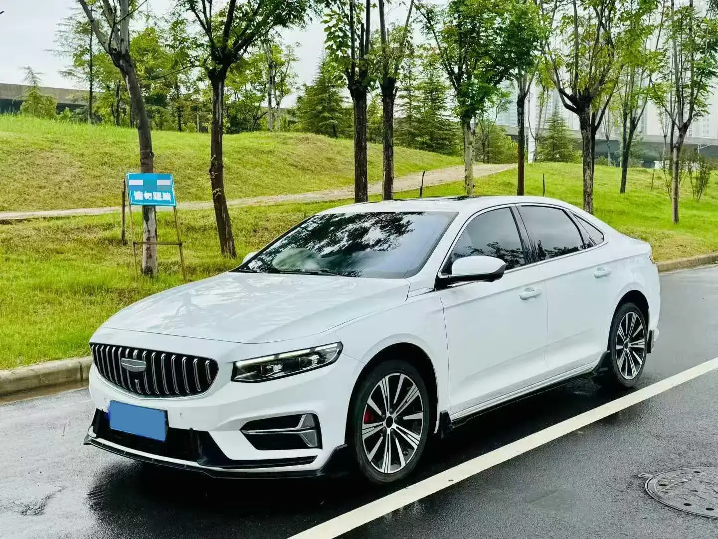 2025 GEELY PREFACE view 1