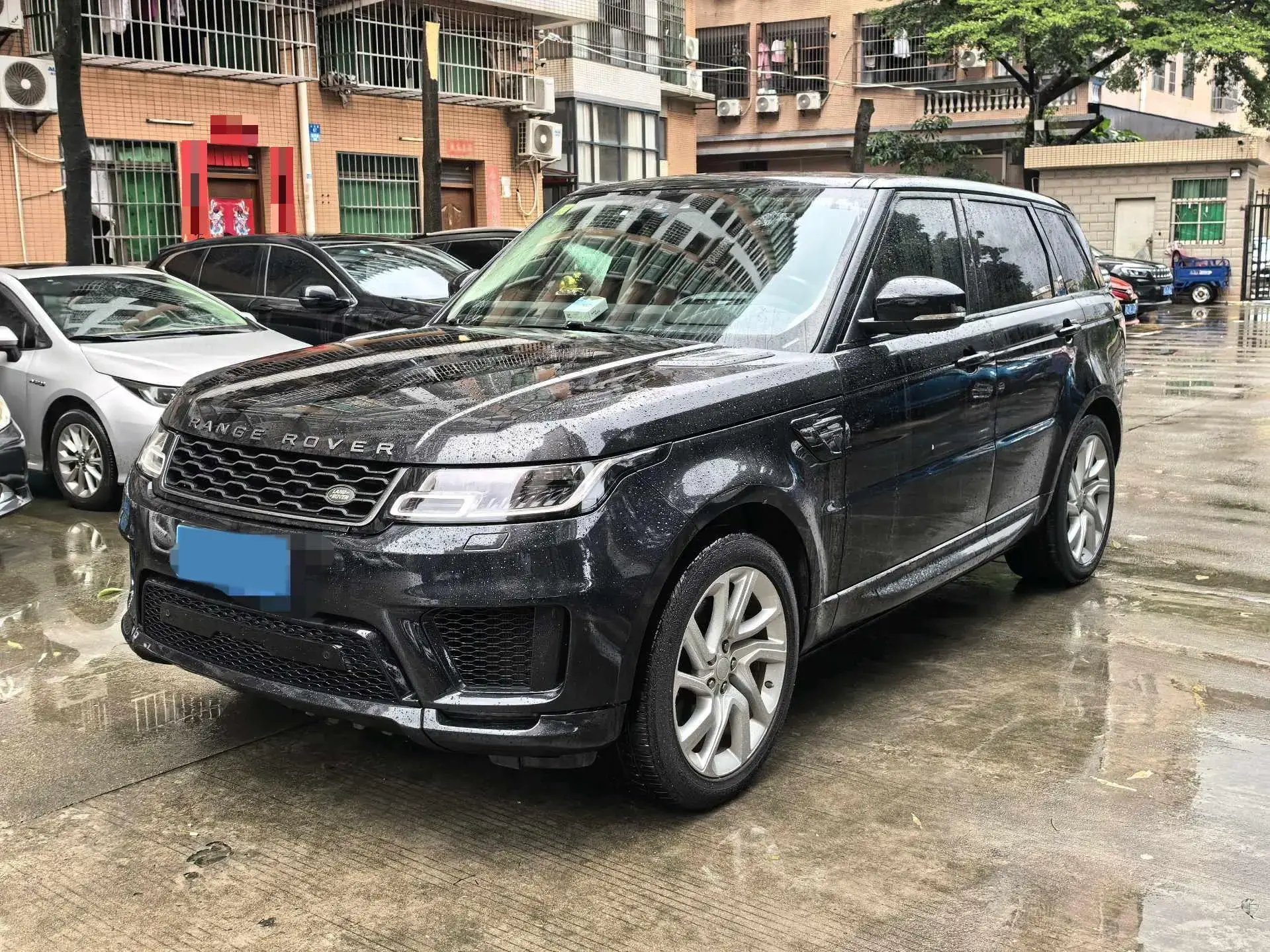 2019 LAND ROVER view 1