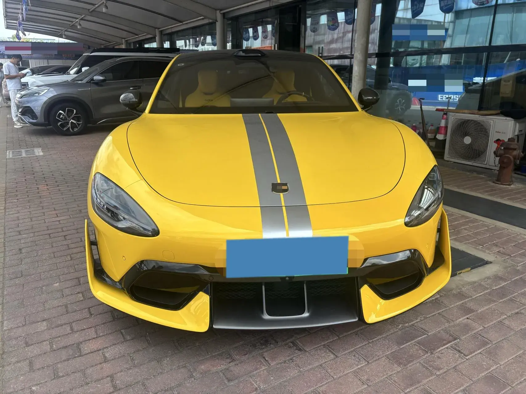 2025 MI SU7 thumbnail 3