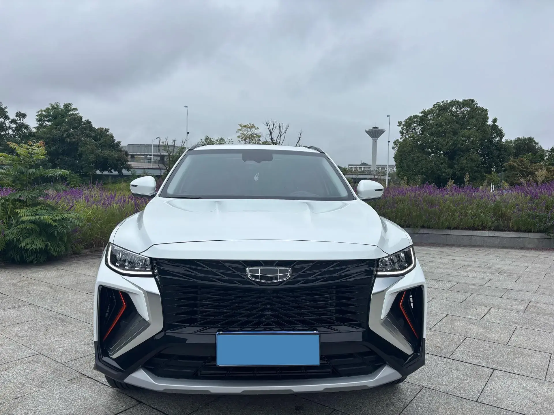 2022 GEELY AZKARRA thumbnail 2