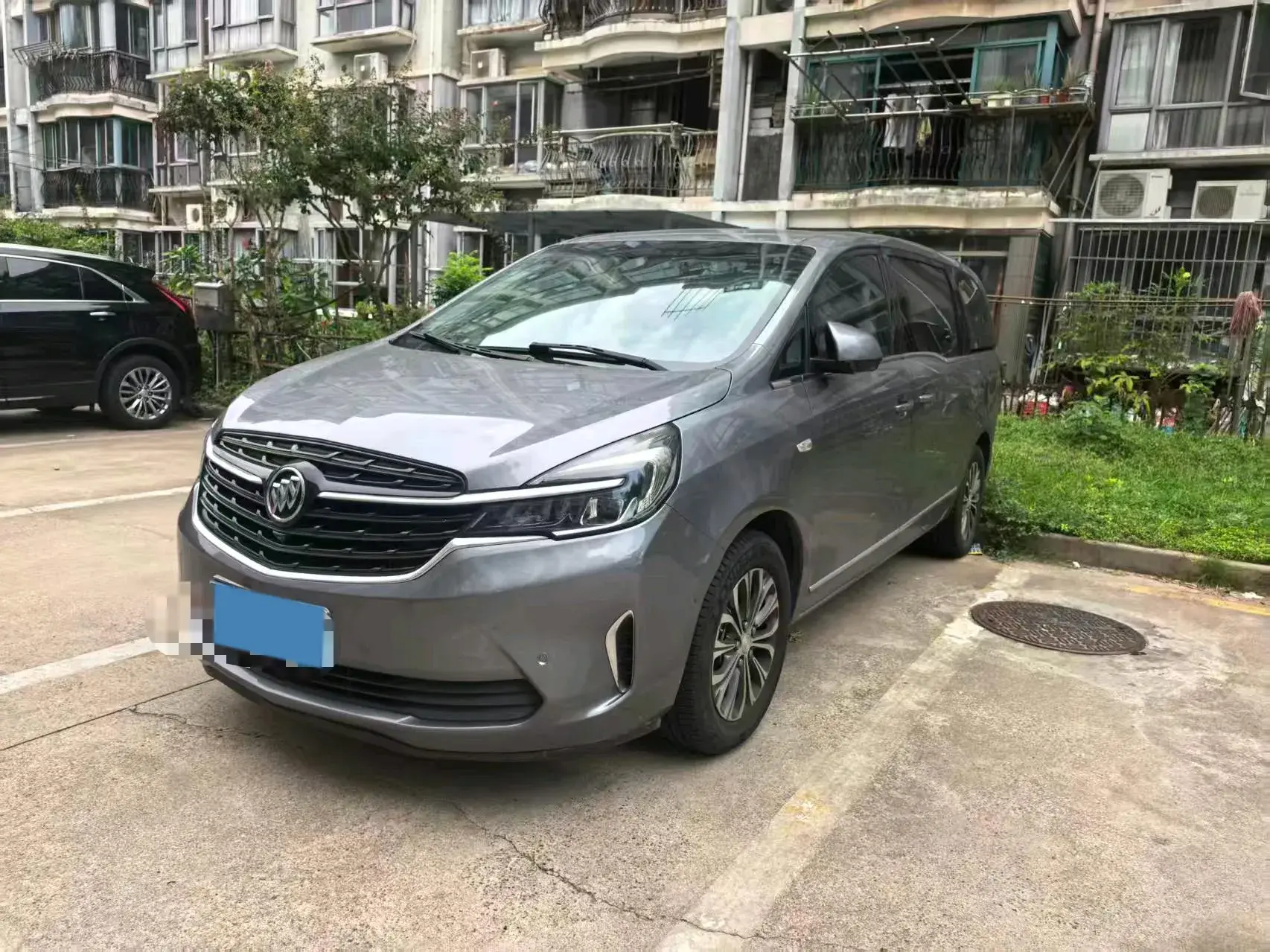 2021 BUICK GL8 view 1