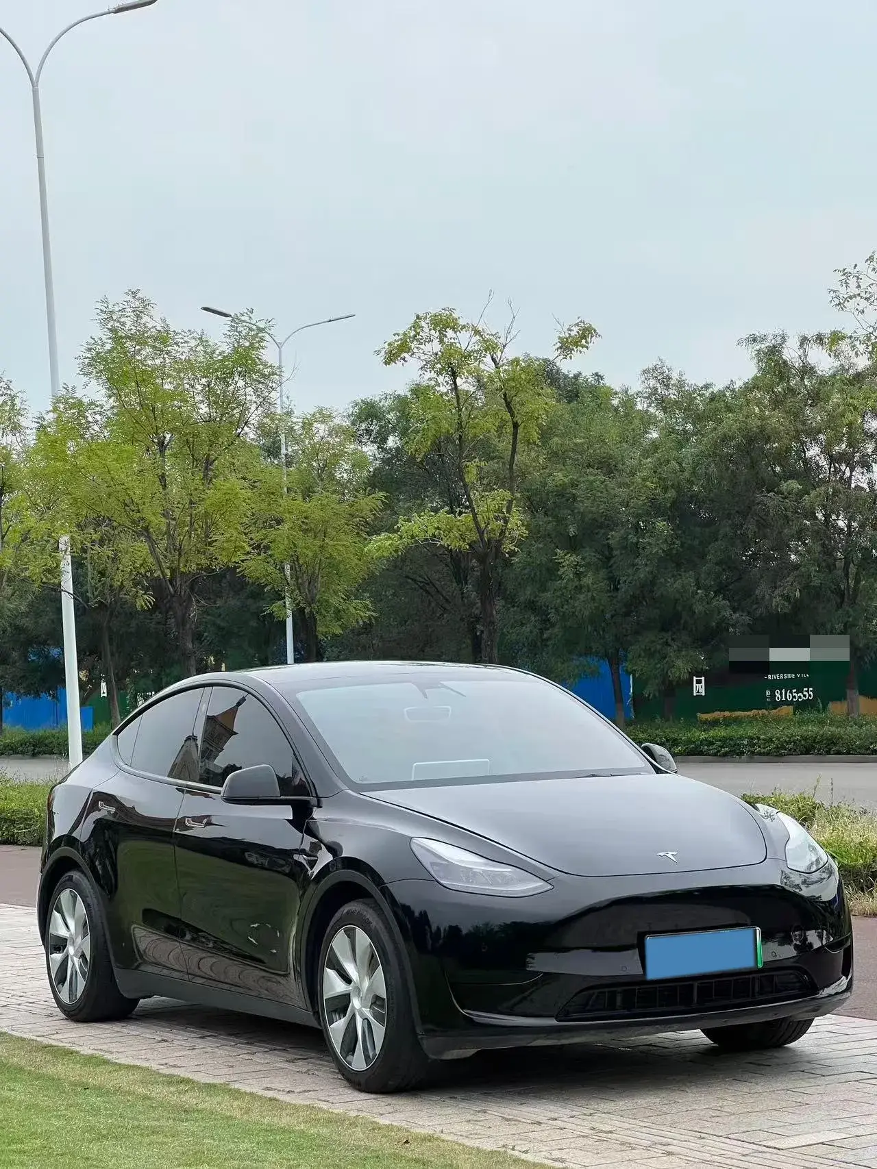 2022 TESLA MODEL thumbnail 3