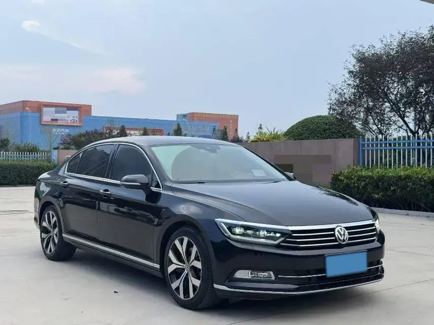 2020 VOLKSWAGEN MAGOTAN thumbnail 2