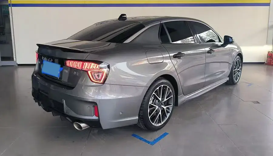 2022 LYNK&CO 03 thumbnail 2