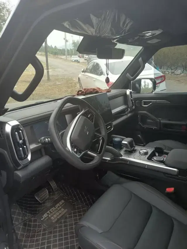 2023 JETOUR TRAVELLER thumbnail 2