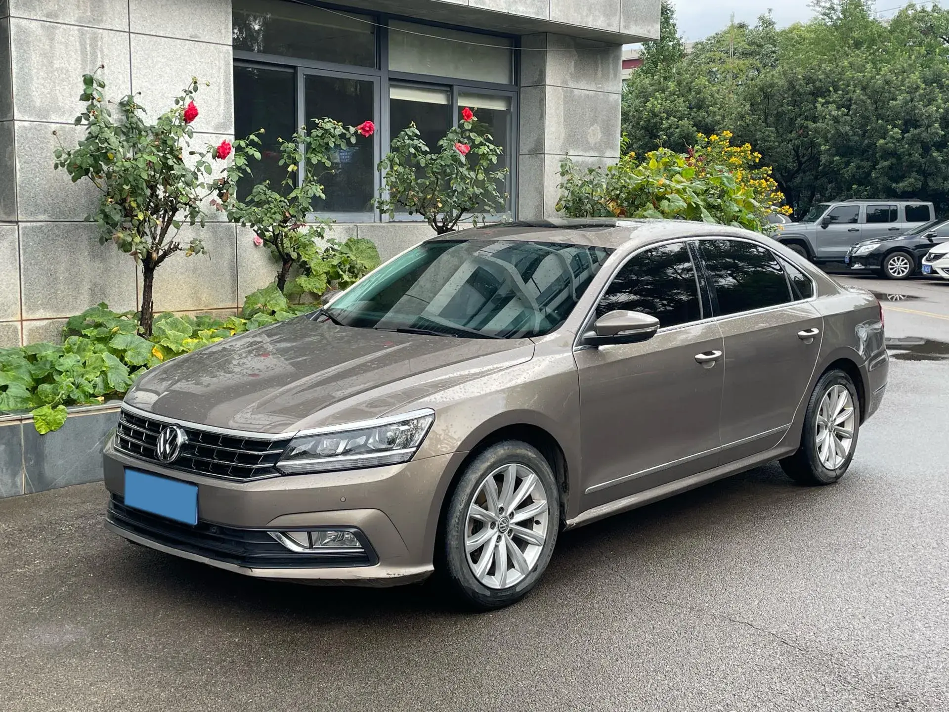 2016 VOLKSWAGEN PASSAT view 1
