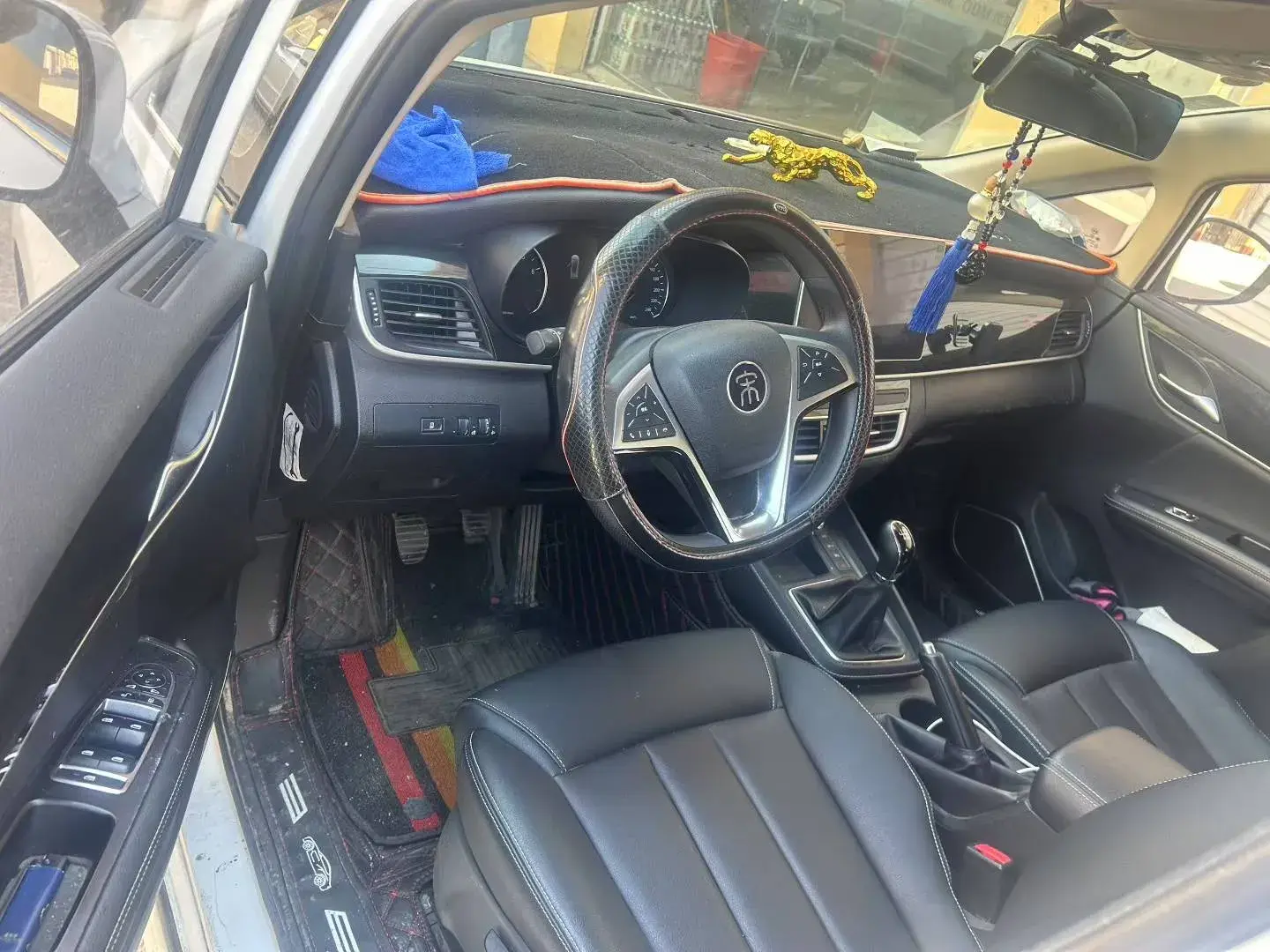 2019 BYD SONG thumbnail 4