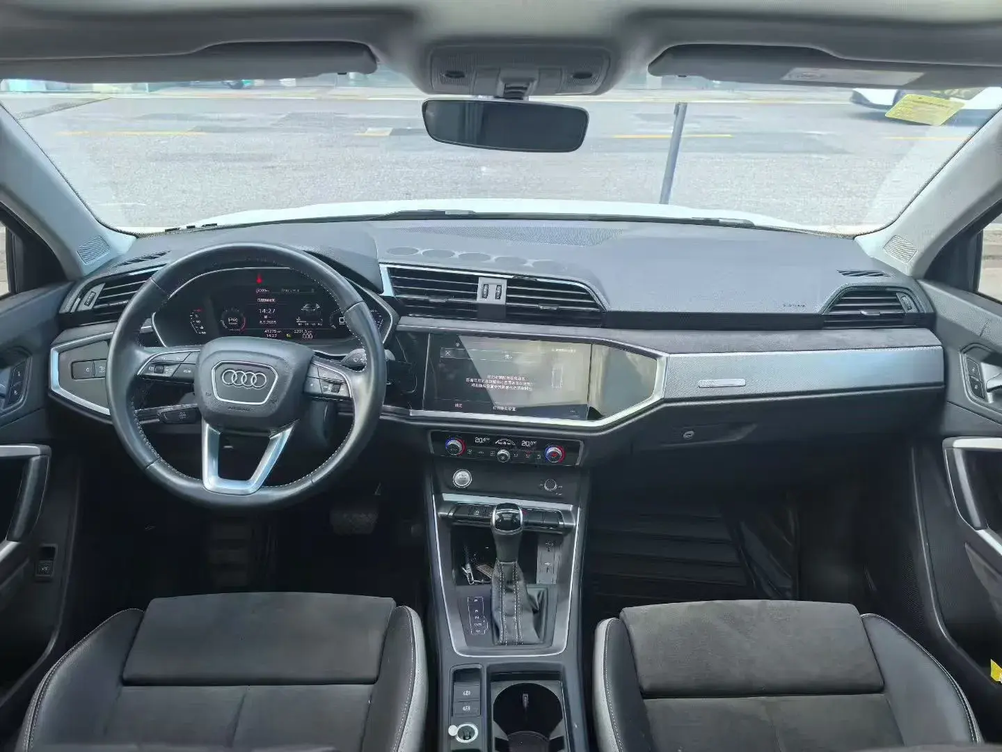 2022 AUDI Q3 thumbnail 3