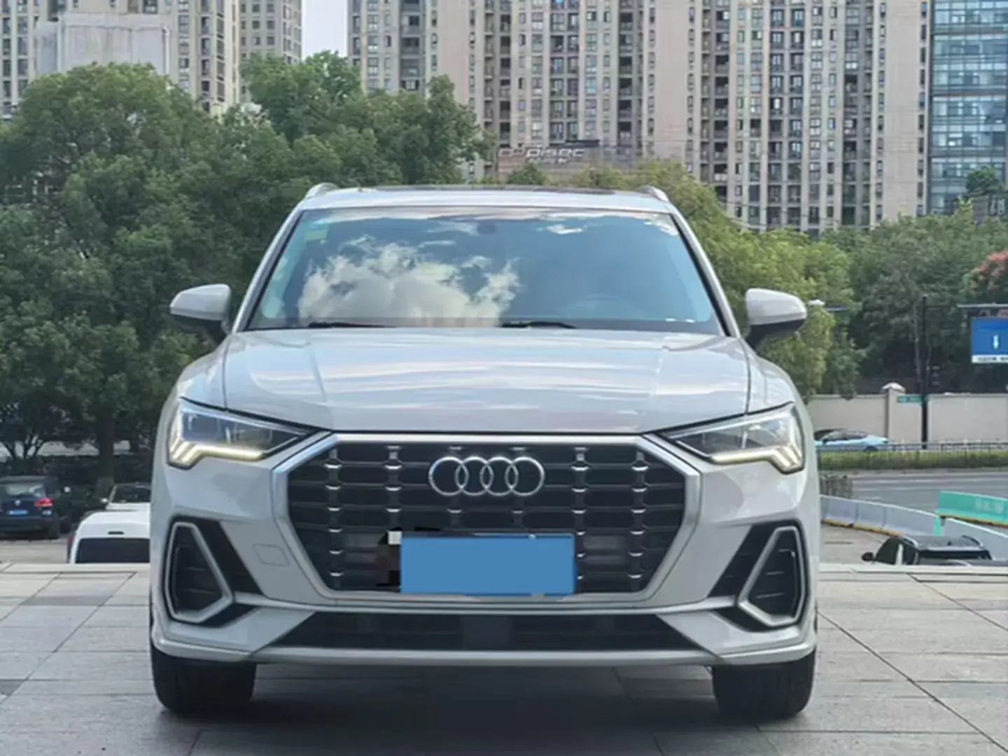 2022 AUDI Q3 thumbnail 2