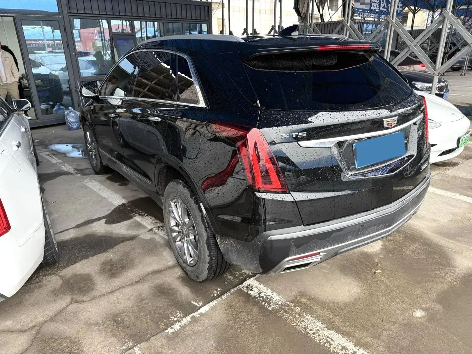 2021 CADILLAC XT5 thumbnail 4