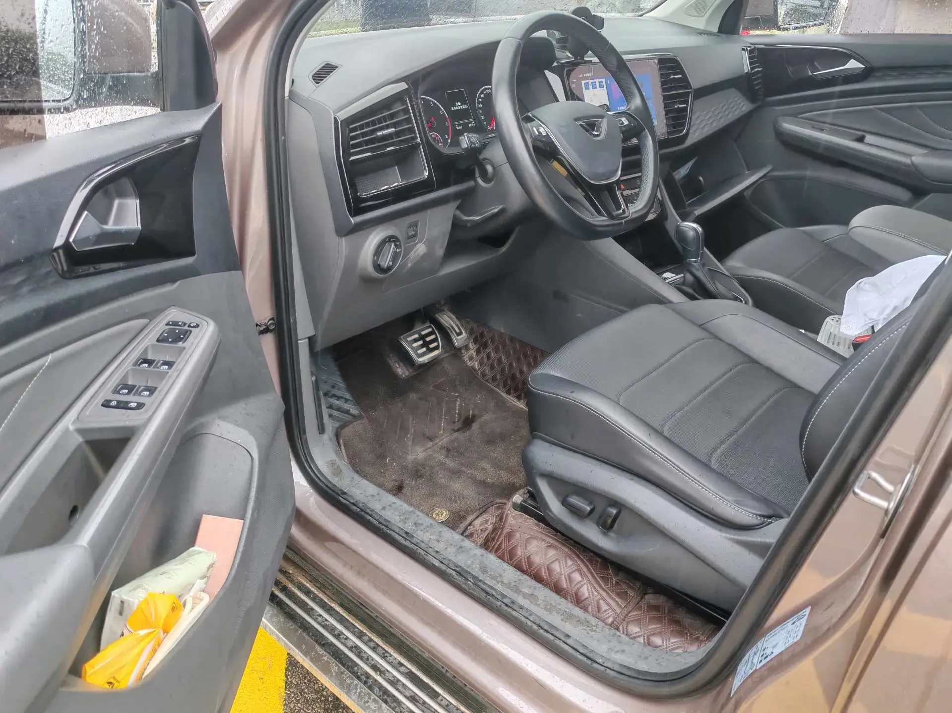 2020 JETTA VS7 thumbnail 3