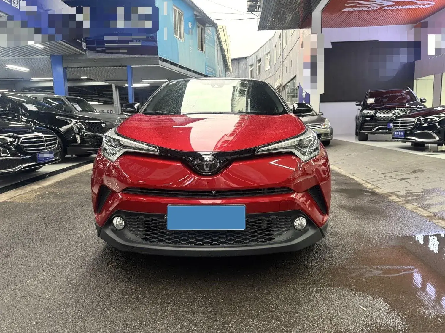 2020 TOYOTA C-HR thumbnail 2