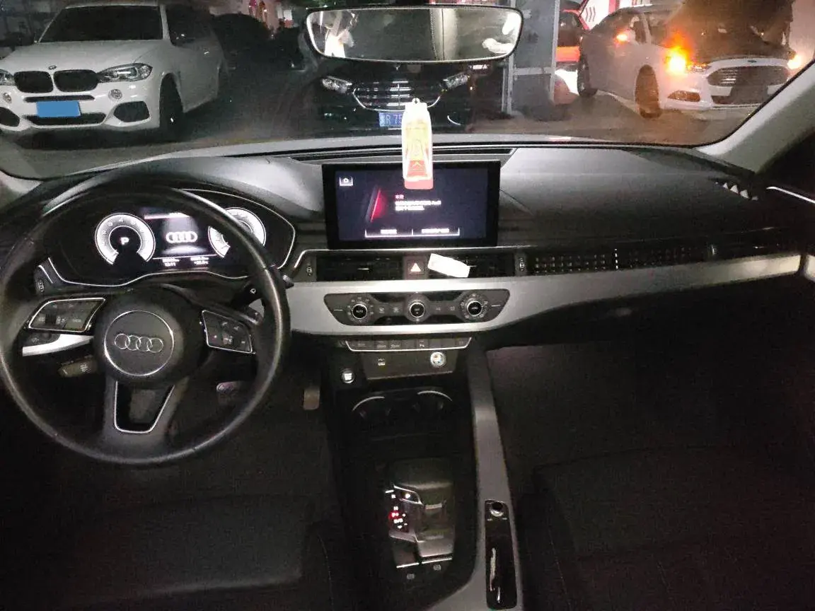 2024 AUDI A4L thumbnail 3