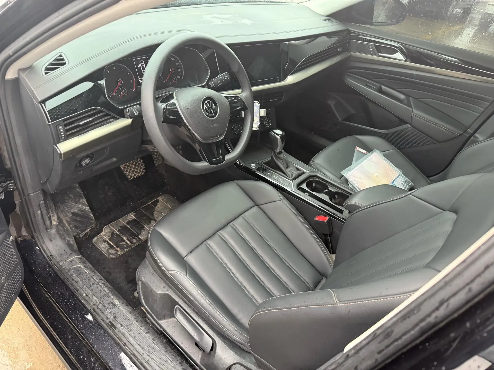 2020 VOLKSWAGEN PASSAT thumbnail 2