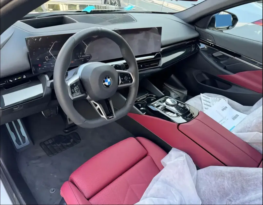 2023 BMW I5 thumbnail 4