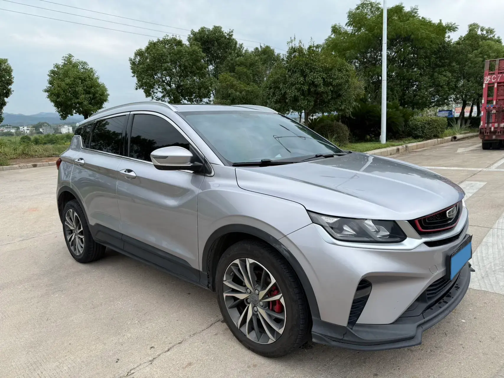 2019 GEELY COOLRAY thumbnail 3