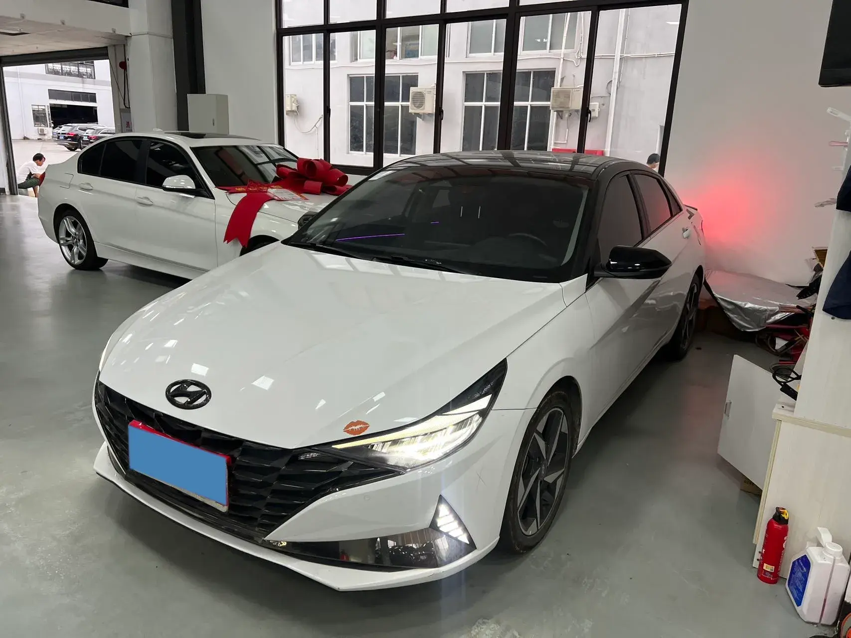 2021 HYUNDAI ELANTRA view 1