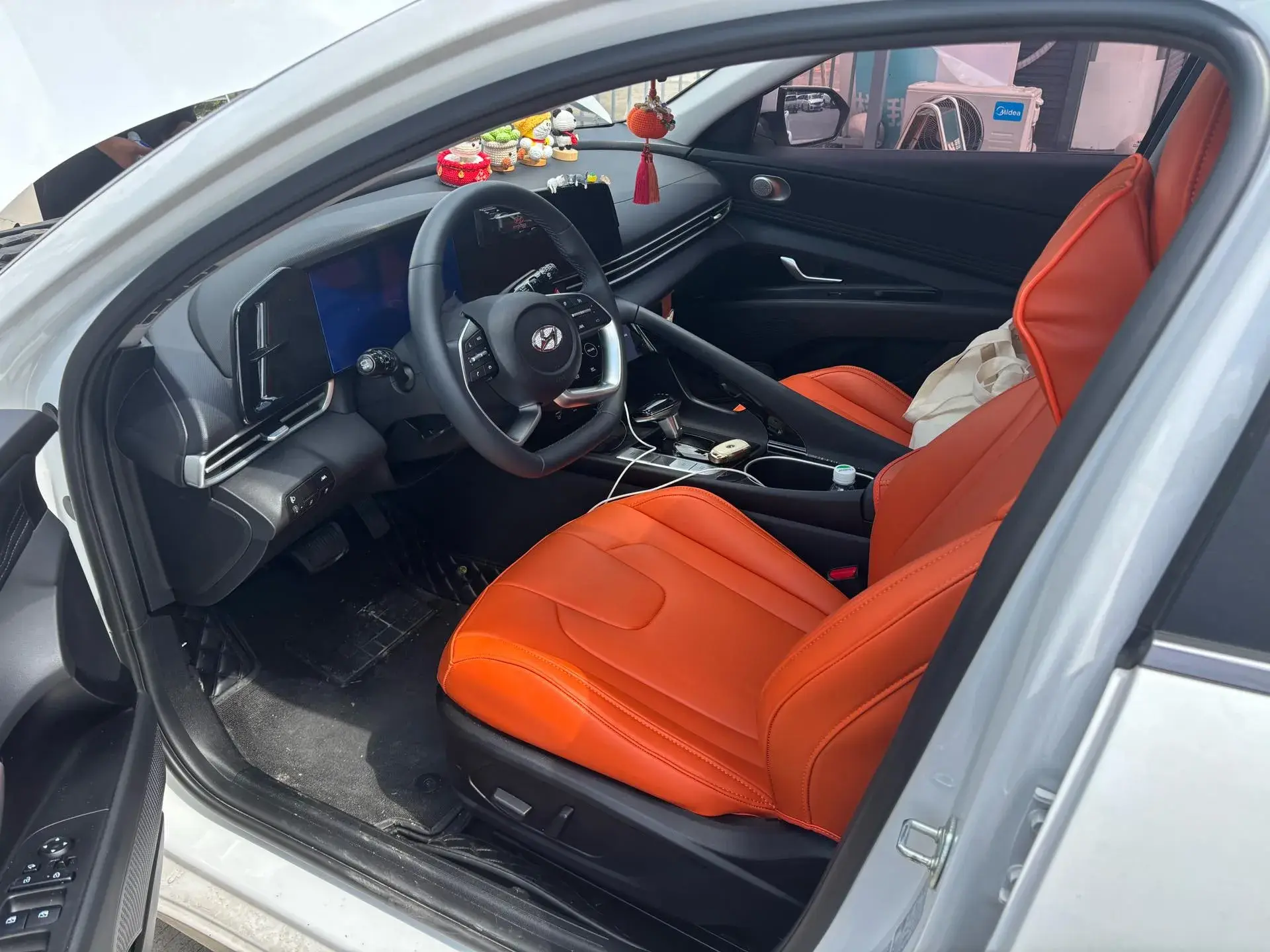 2022 HYUNDAI ELANTRA thumbnail 2