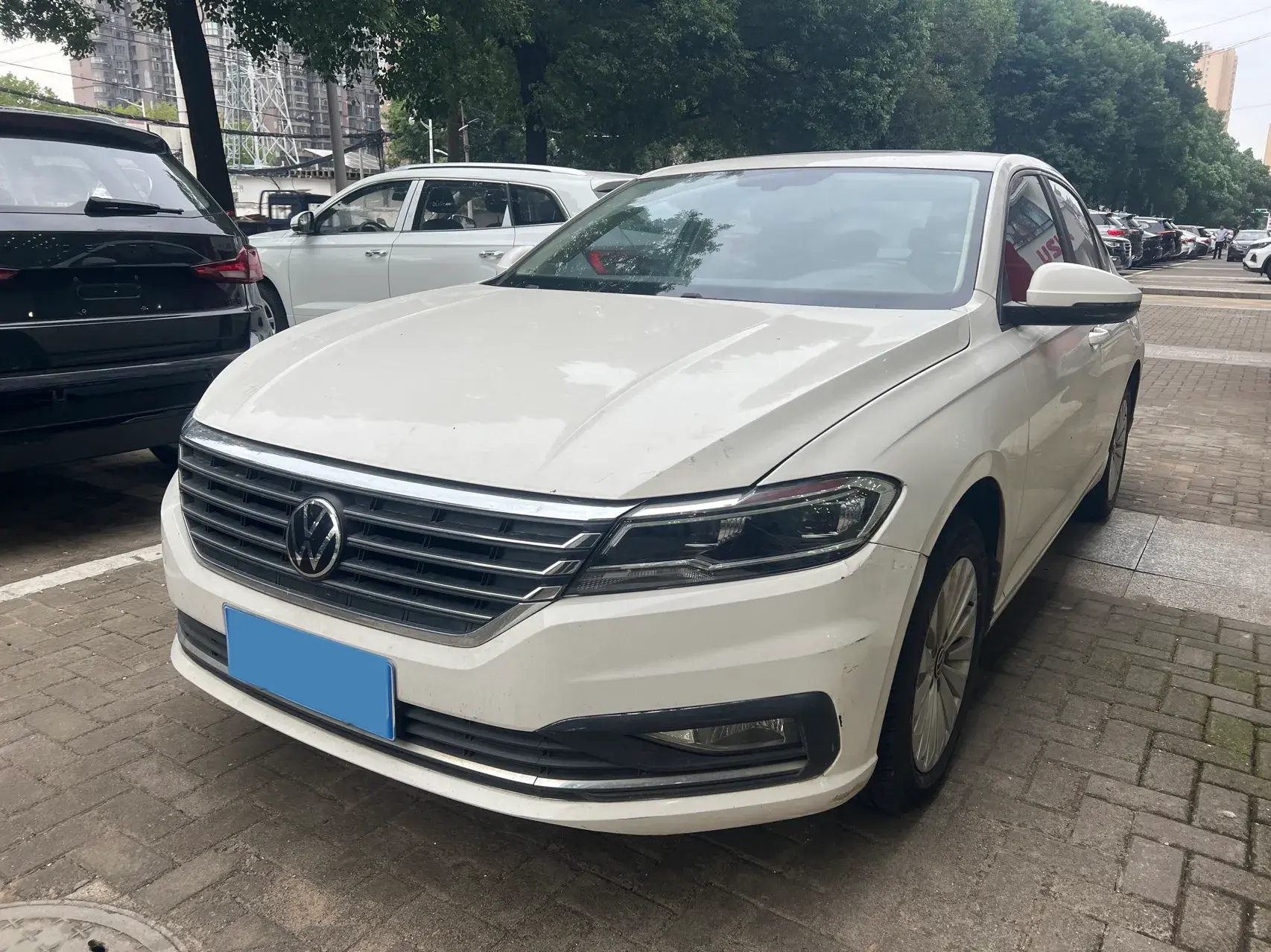 2021 VOLKSWAGEN LAVIDA view 1