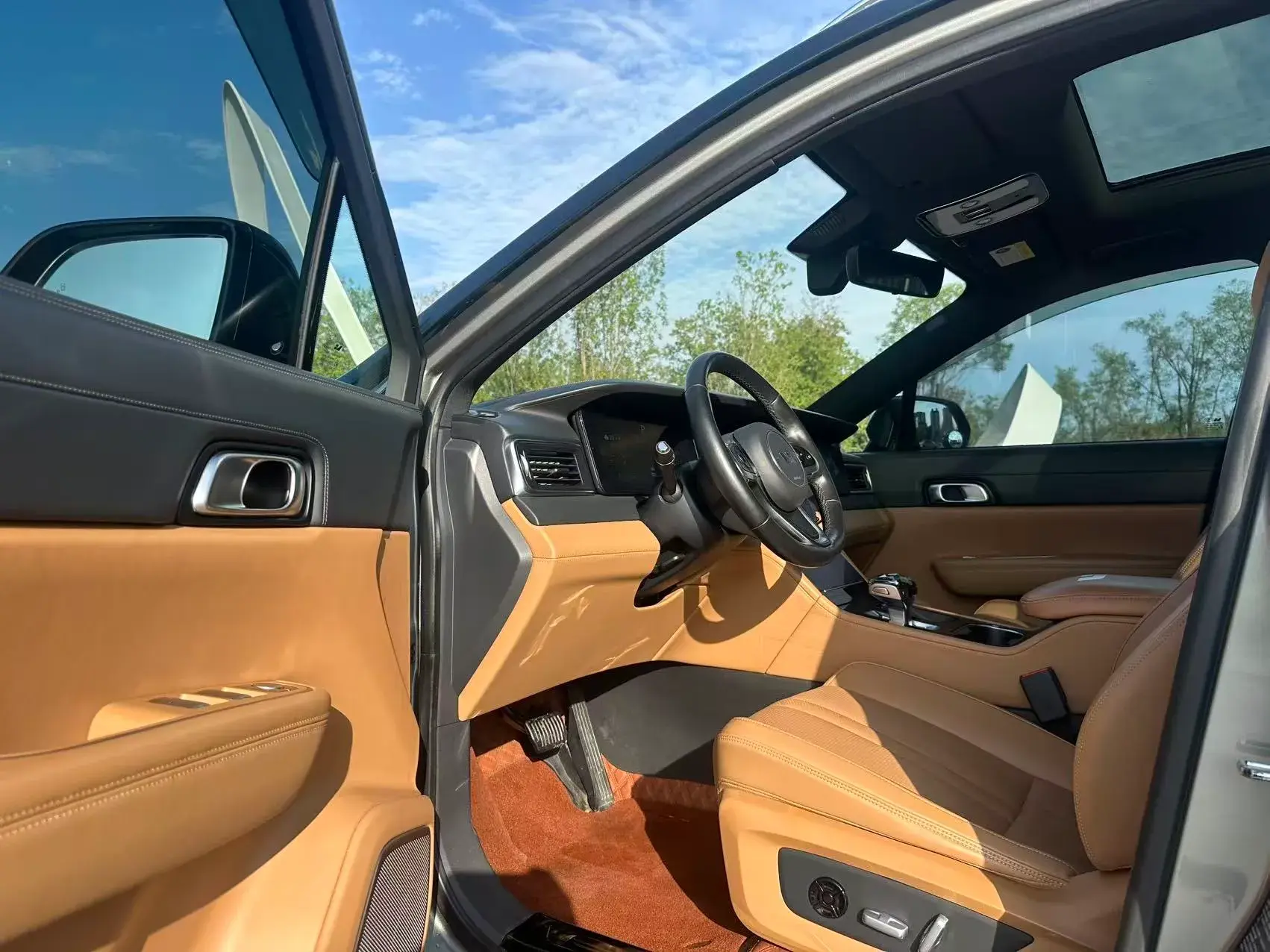 2020 LI ONE thumbnail 4