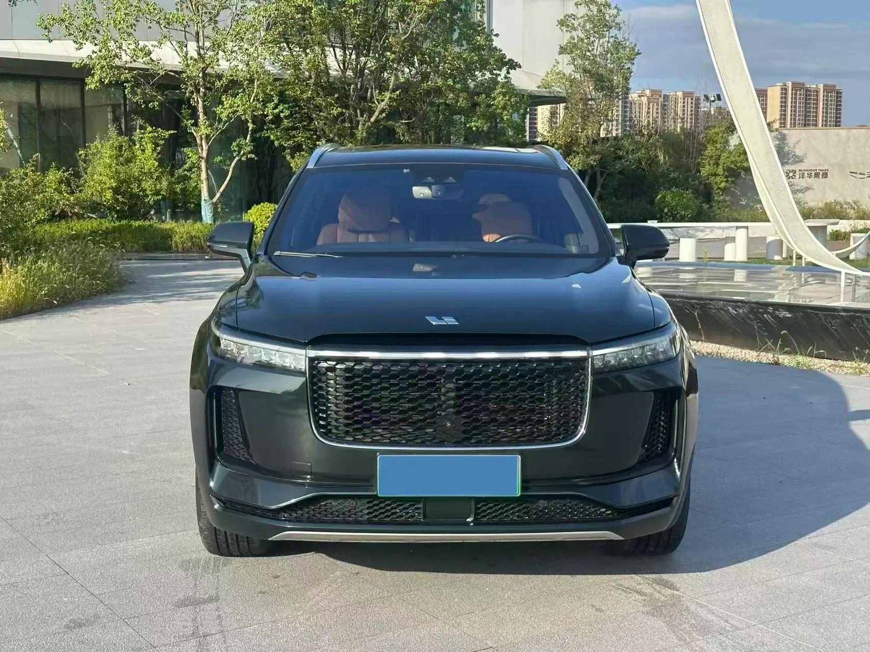 2020 LI ONE thumbnail 2