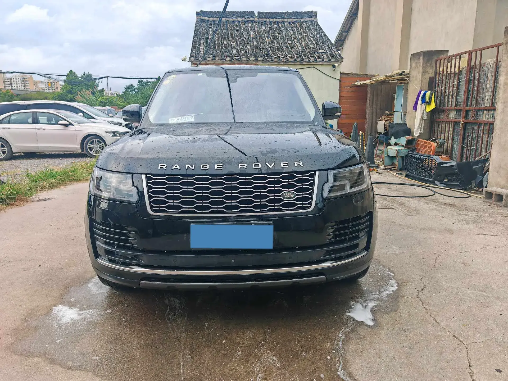 2018 LAND ROVER thumbnail 2