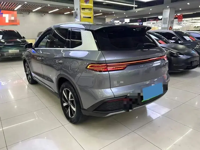 2023 BYD SONG thumbnail 4