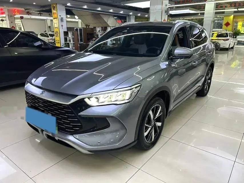 2023 BYD SONG view 1