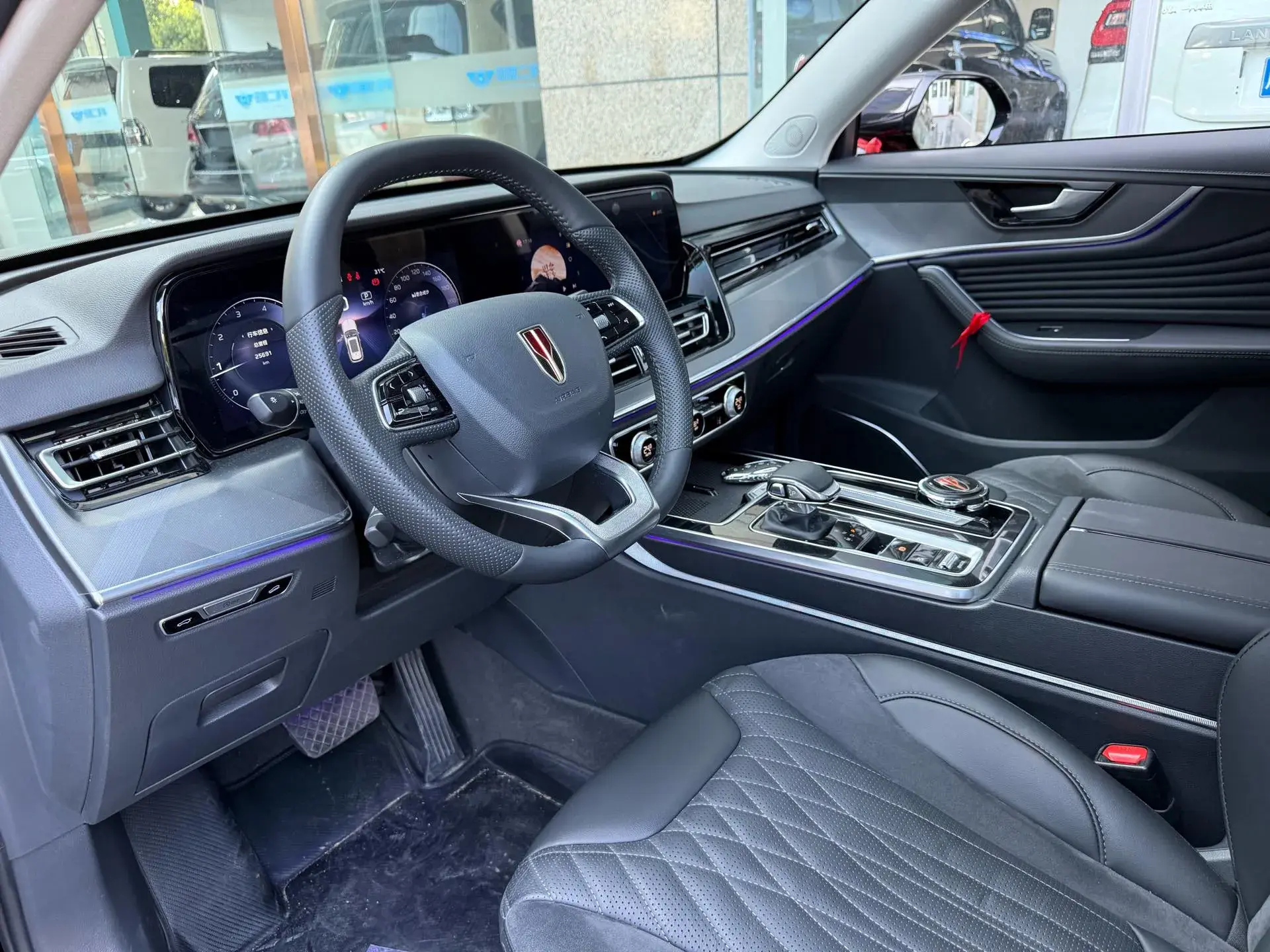 2023 HONGQI HS5 thumbnail 3