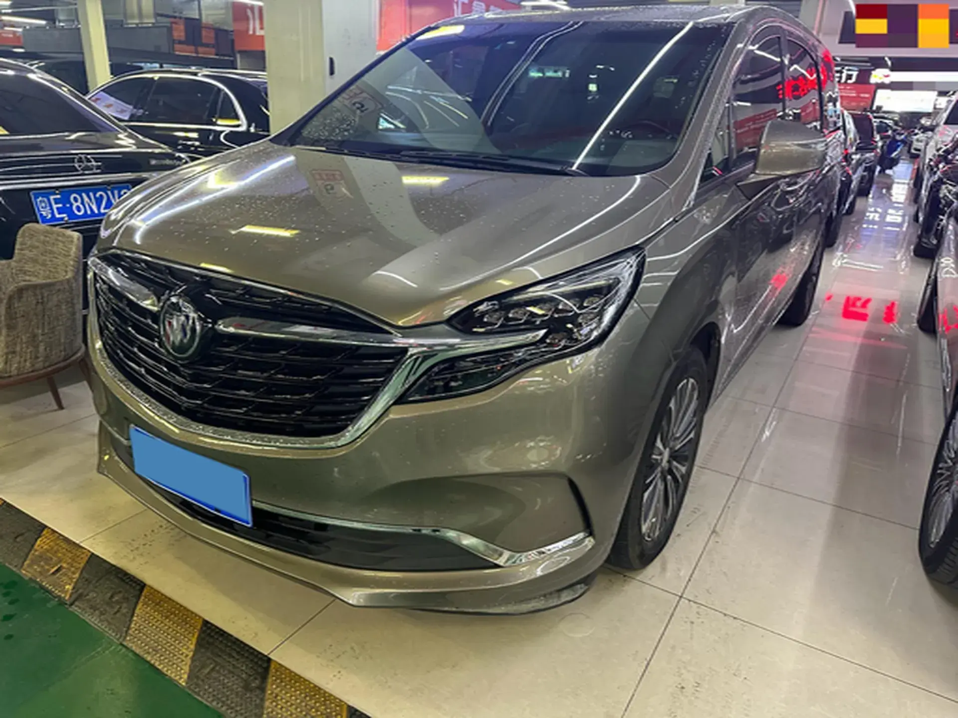 2020 BUICK GL8 view 1