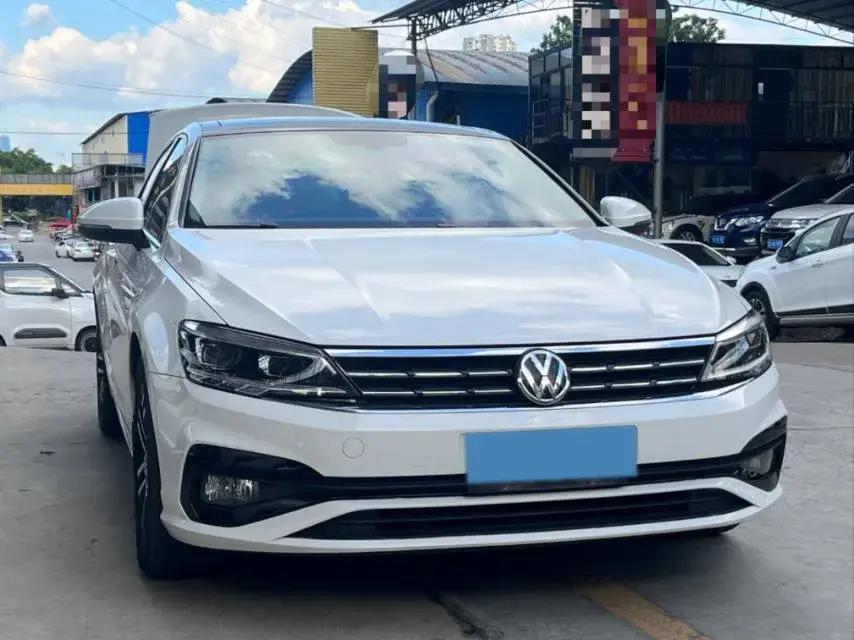 2019 VOLKSWAGEN LAMANDO thumbnail 2