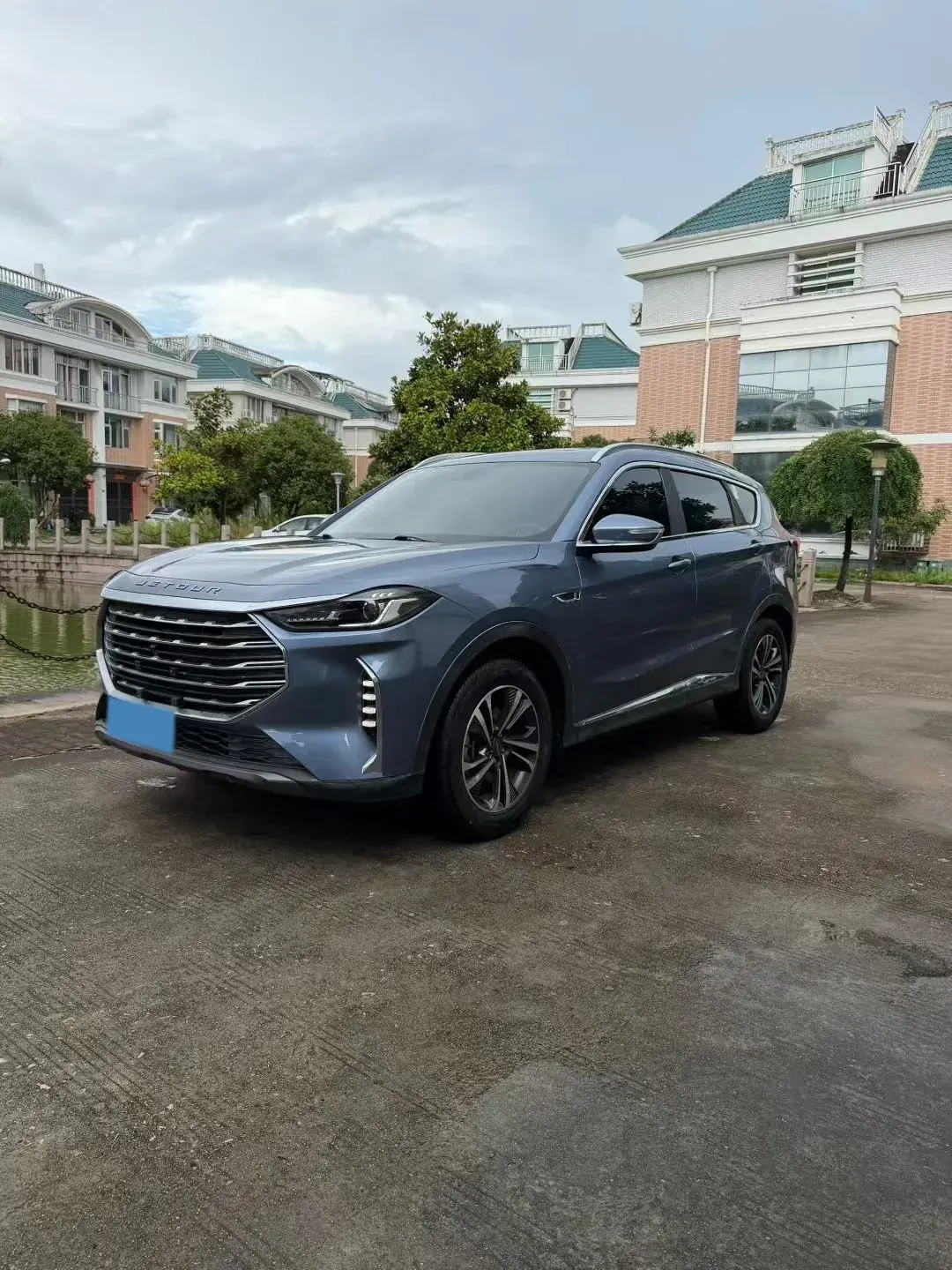 2021 JETOUR X70 view 1