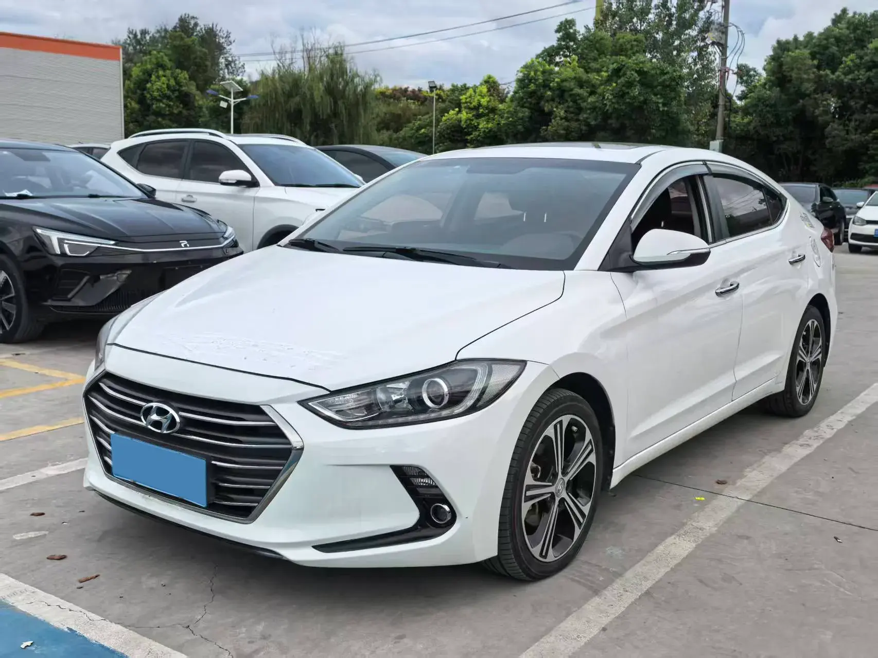 2018 HYUNDAI ELANTRA view 1