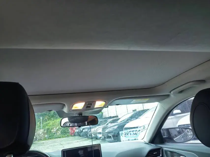 2019 HYUNDAI LA thumbnail 4