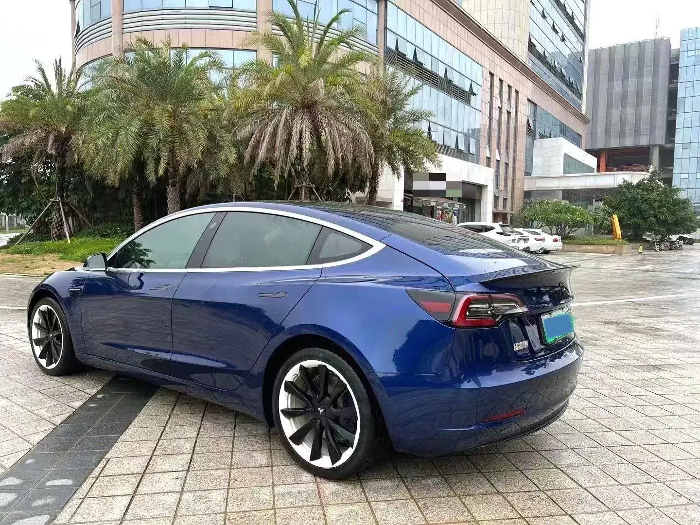 2020 TESLA MODEL thumbnail 2