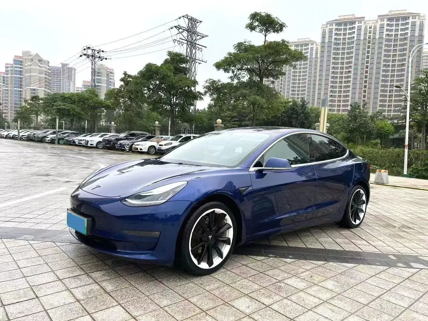 2020 TESLA MODEL view 1