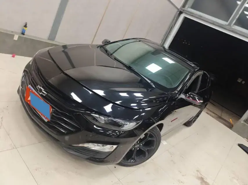 2020 CHEVROLET MALIBU view 1