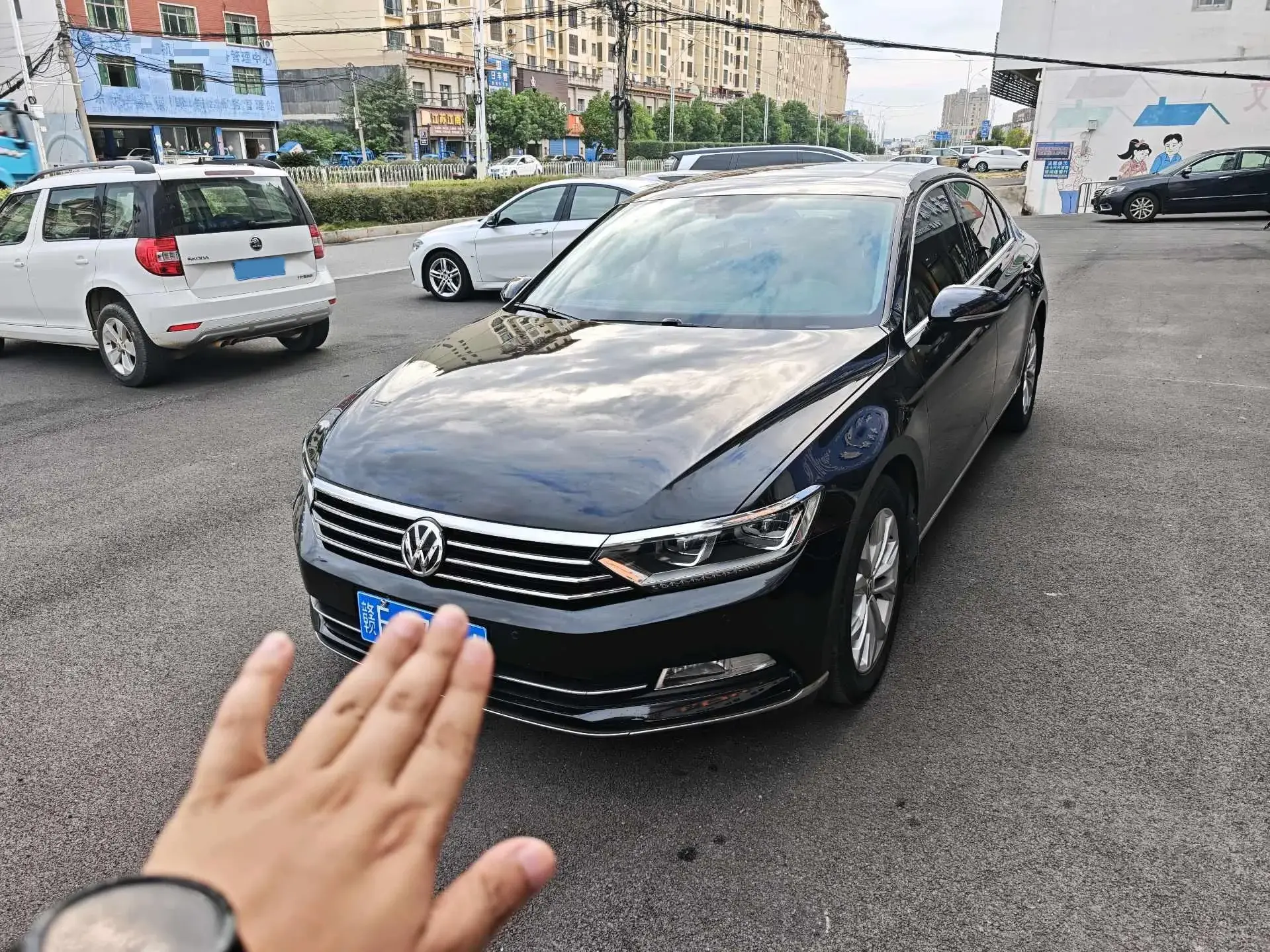 2019 VOLKSWAGEN MAGOTAN view 1