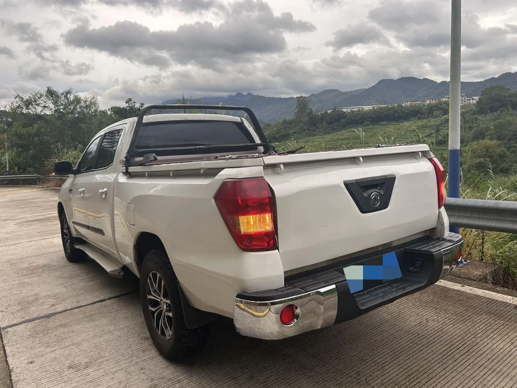 2017 DONGFENG YUFENG thumbnail 4