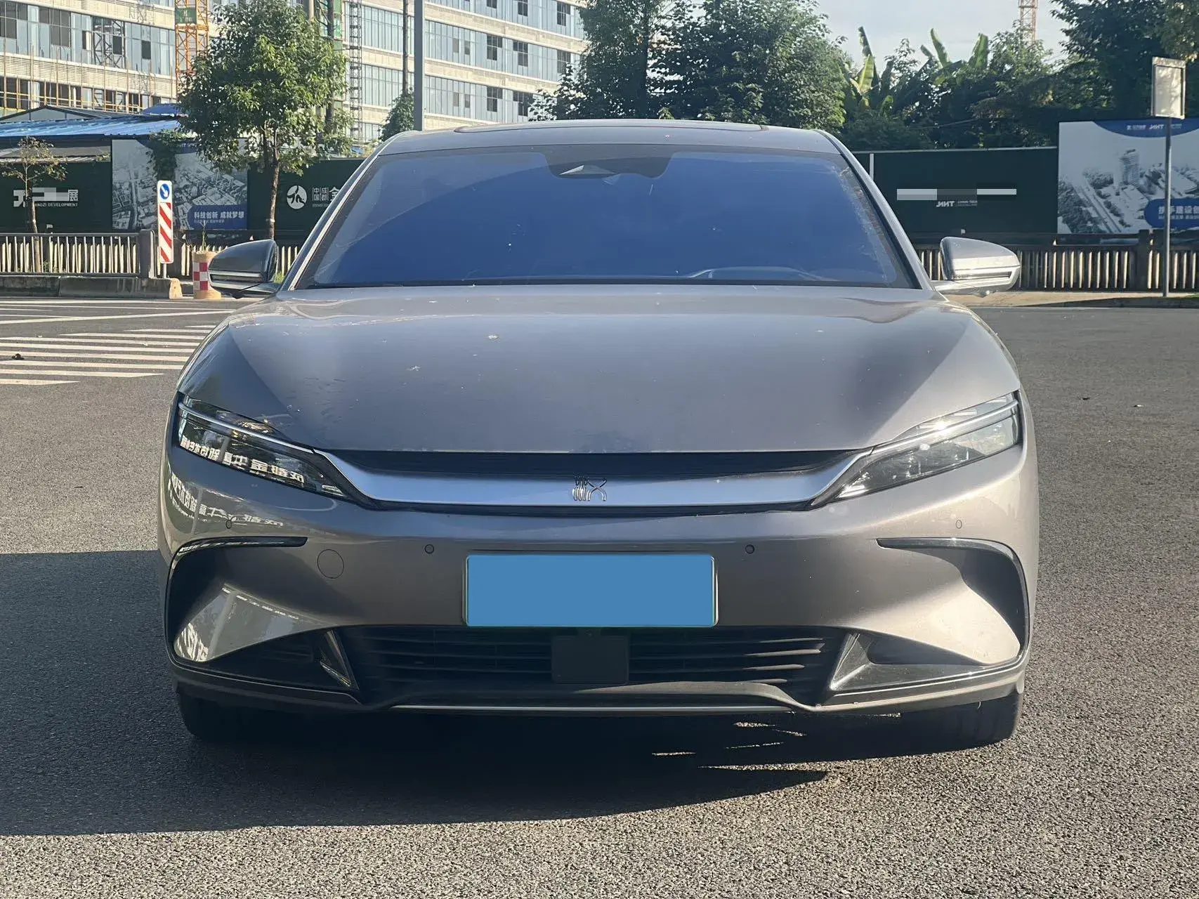 2024 BYD HAN thumbnail 2