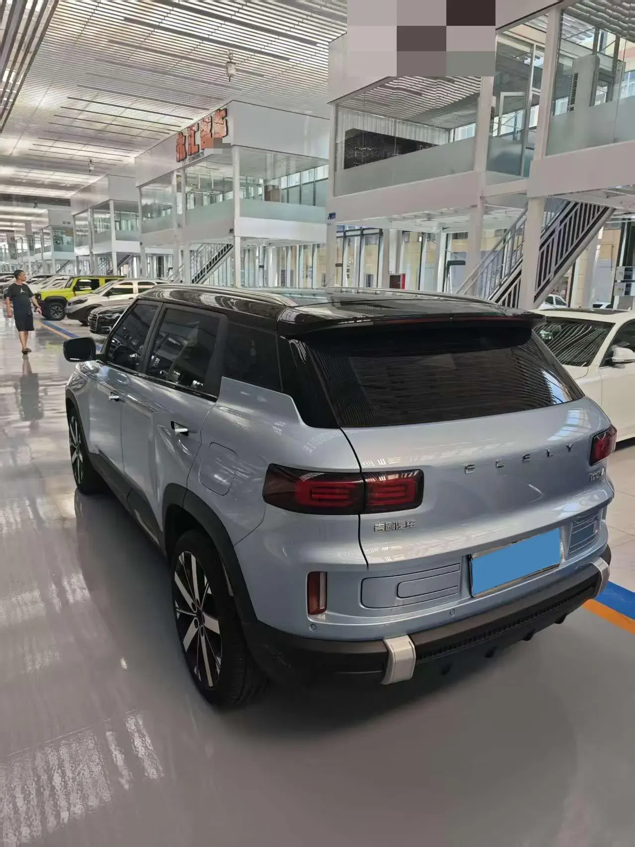 2023 GEELY ICON thumbnail 3