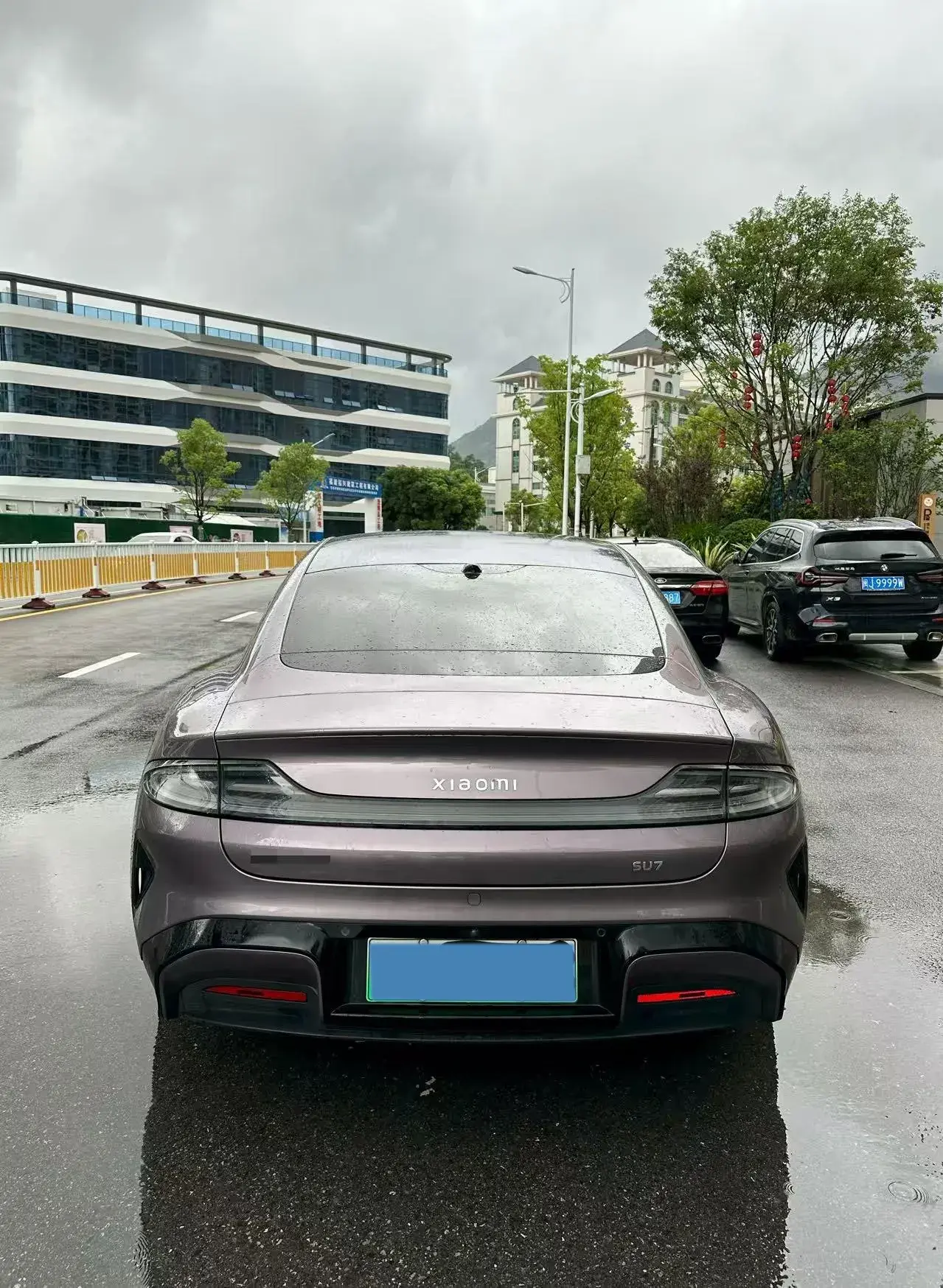 2024 MI SU7 thumbnail 4