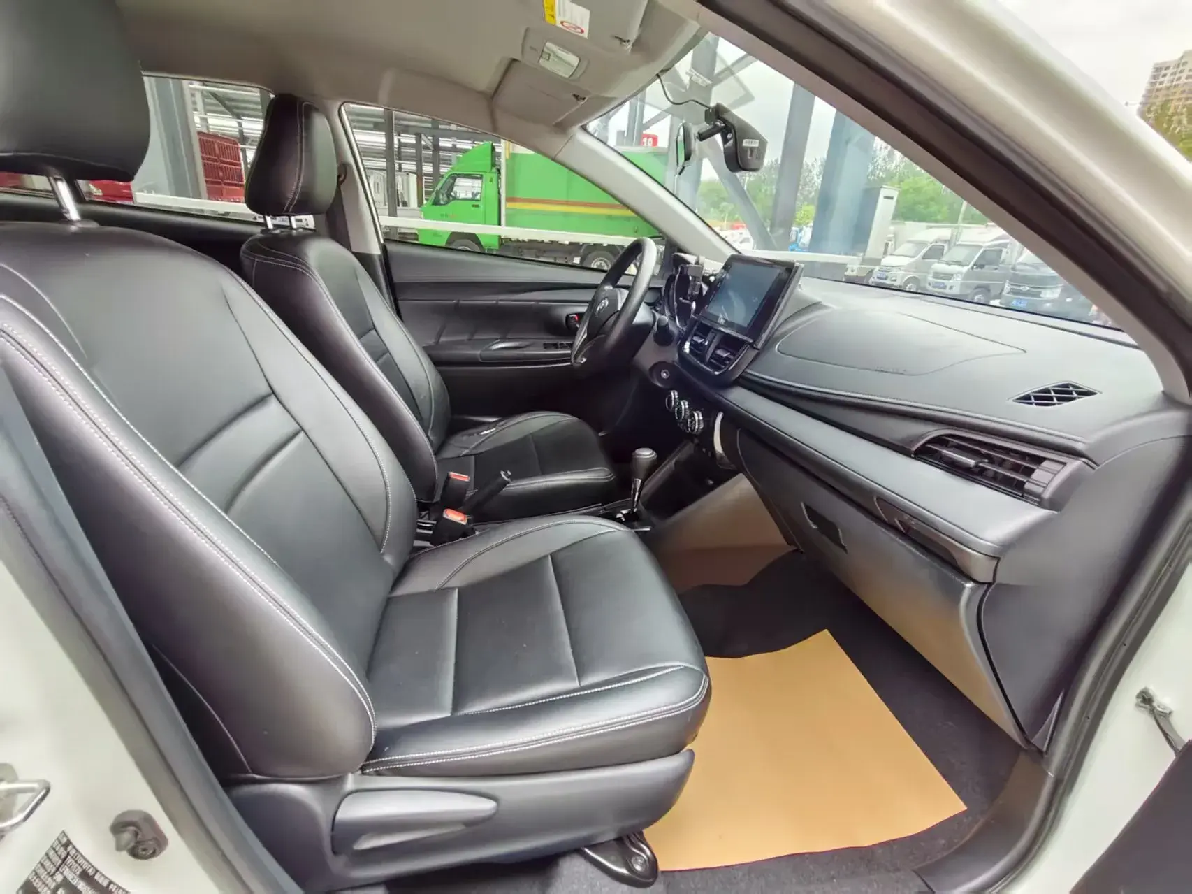 2021 TOYOTA VIOS thumbnail 4