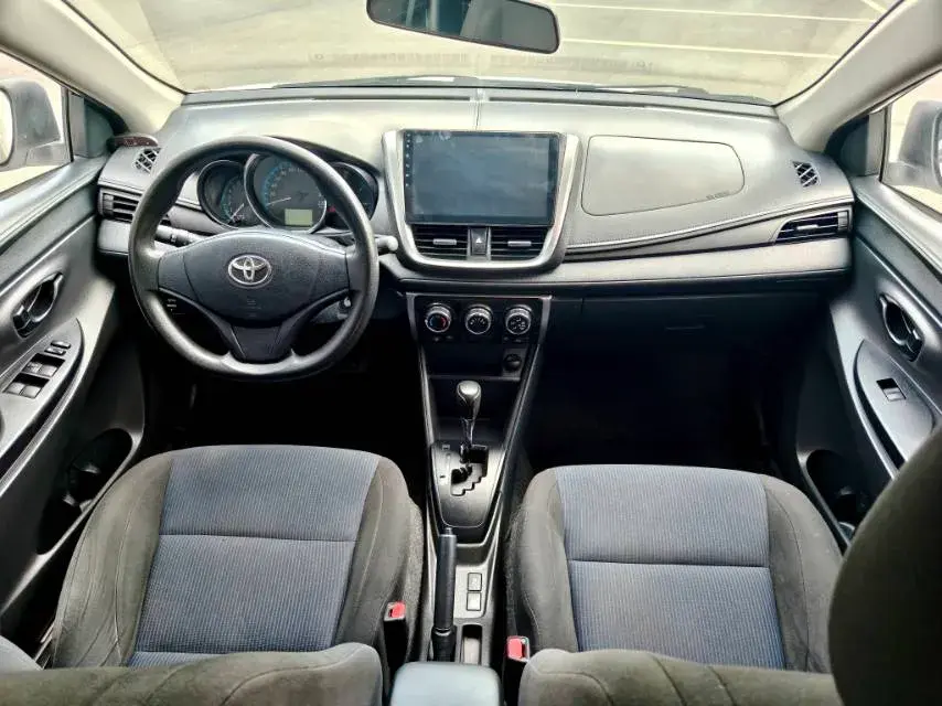 2019 TOYOTA YARIS thumbnail 2