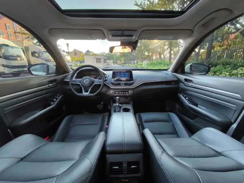 2021 NISSAN TEANA thumbnail 4