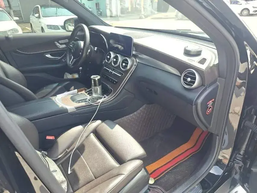 2020 MERCEDES-BENZ GLC thumbnail 2