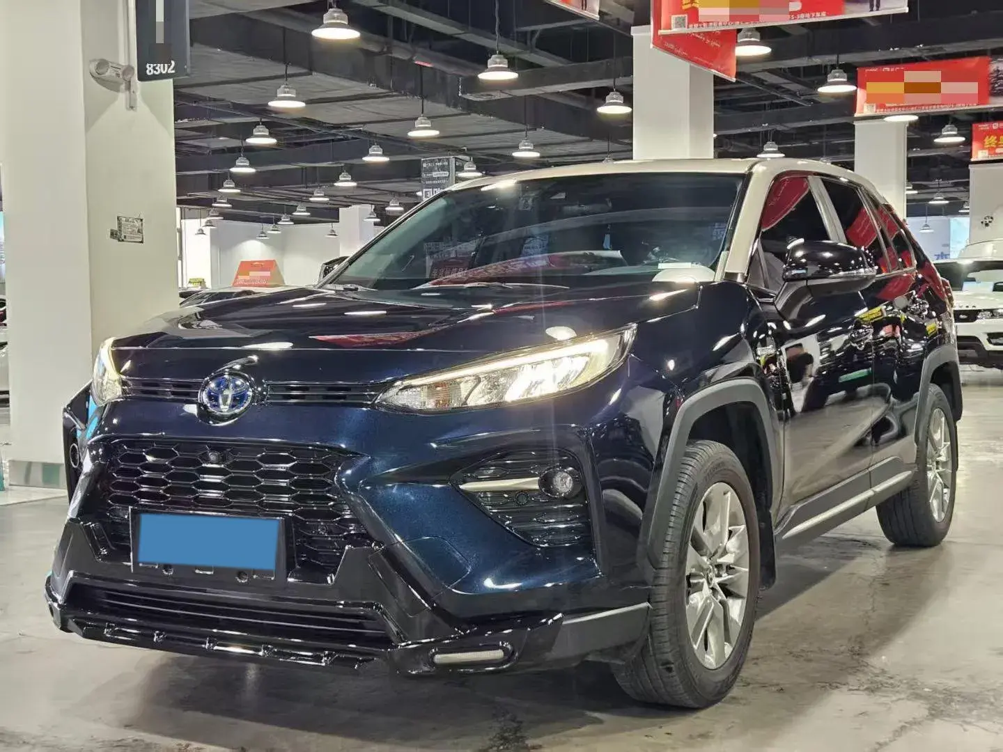 2022 TOYOTA WILDLANDER view 1