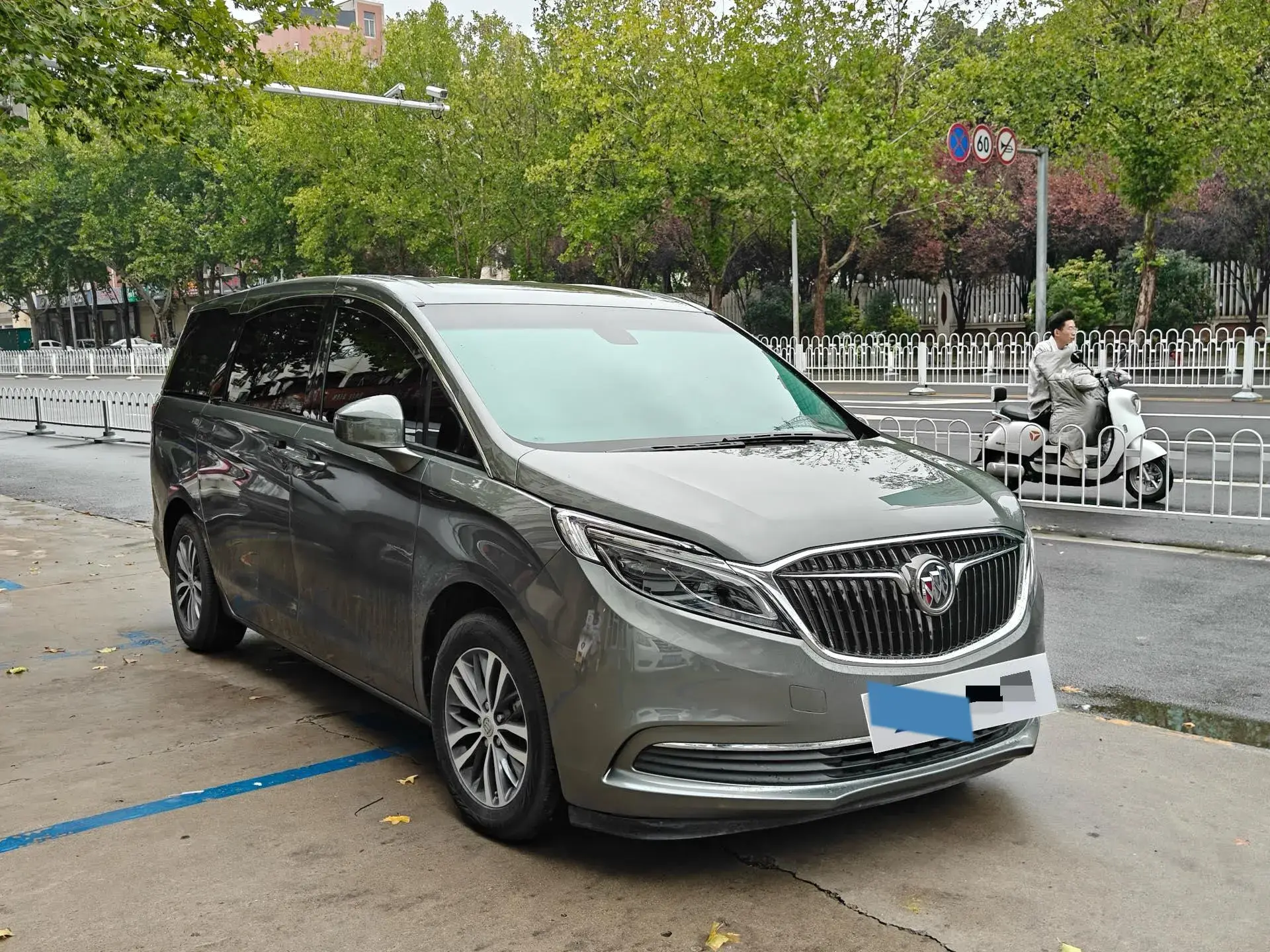 2018 BUICK GL8 thumbnail 3